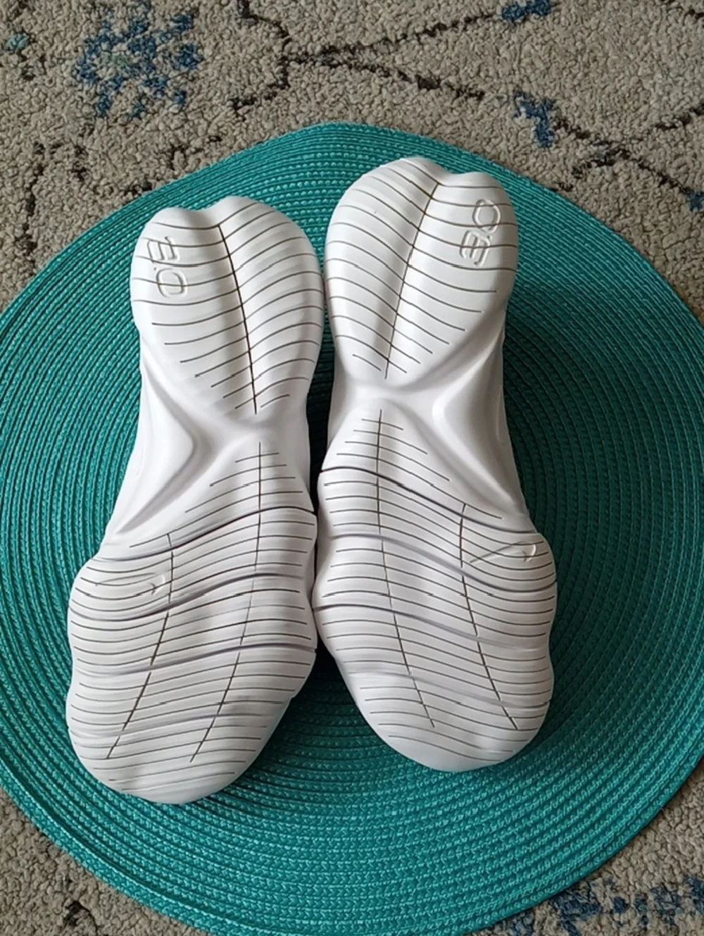 Nike Women's Athletic Shoes-NEW